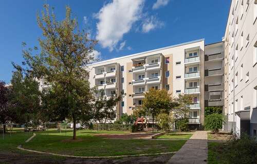 Foto - Wohnung zum Mieten in Leipzig 498,76 € 61.88 m²