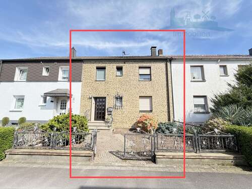Foto - Haus zum Kaufen in Oberhausen Klosterhardt-Nord 315.000,00 € 94.3 m²