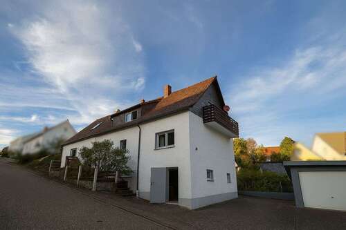 Foto - Haus zum Kaufen in Obrigheim 270.000,00 € 126 m²