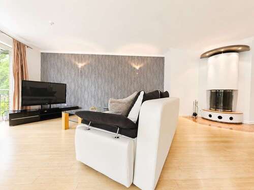 Foto - Wohnung zum Mieten in Hamburg-Wellingsbüttel 2.200,00 € 121.5 m²