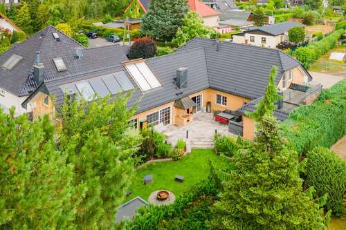 Foto - Haus zum Kaufen in Hoppegarten 1.200.000,00 € 341.22 m²