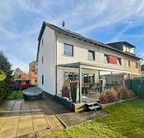 Haus zum Kaufen in Zirndorf 625.000,00 € 146.19 m²