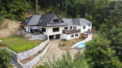 Foto - Haus zum Kaufen in Plettenberg 485.000,00 € 400 m²