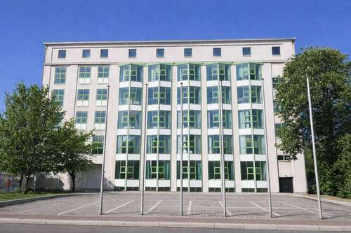 Foto - Haus zum Kaufen in Halle 8.500.000,00 € 7193 m²