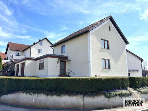 Foto - Haus zum Kaufen in Langenneufnach 349.000,00 € 143.58 m²