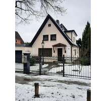 Haus zum Kaufen in Hamburg 1.560.000,00 € 256 m²