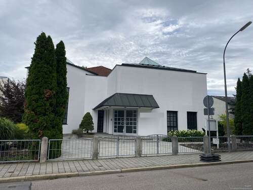 Foto - Haus zum Kaufen in Ingolstadt 1.600.000,00 € 536 m²