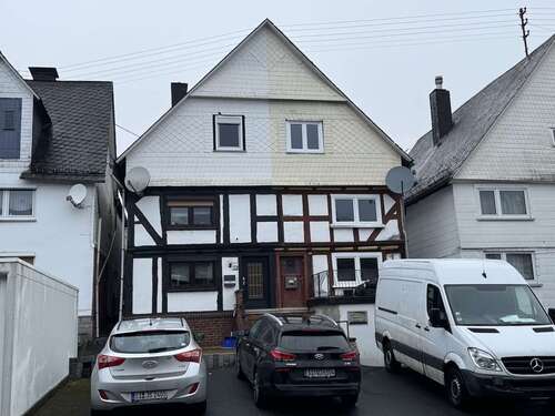 Foto - Haus zum Kaufen in Burbach 43.000,00 € 100 m²