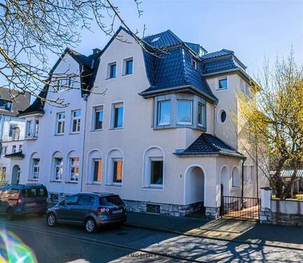 Foto - Haus zum Kaufen in Eschweiler , Rheinl 599.900,00 € 213 m²