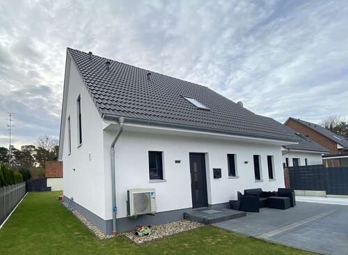 Foto - Haus zum Mieten in Wedemark 2.400,00 € 148 m²