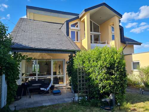 Foto - Haus zum Kaufen in Andernach 785.000,00 € 326 m²