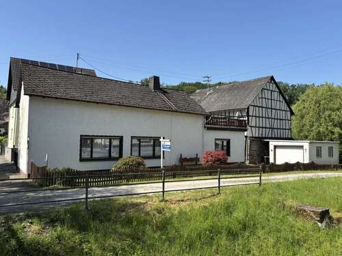 Foto - Haus zum Kaufen in Diethardt 99.000,00 € 115 m²