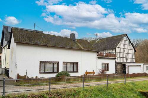 Foto - Haus zum Kaufen in Diethardt 119.000,00 € 115 m²