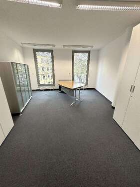 Foto - Büro in Köln 750,00 € 19 m² - 750,00&nbsp;EUR Kaltmiete, ca.&nbsp; 19,00&nbsp;m&sup2;