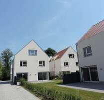 Haus zum Mieten in Niederdorfelden 3.100,00 € 210 m²