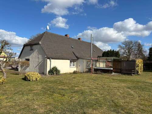 Foto - Haus zum Kaufen in Knorrendorf 79.999,00 € 109 m²