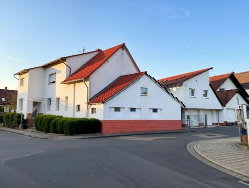 Foto - Haus zum Kaufen in Gründau-Rothenbergen 391.000,00 € 216 m²