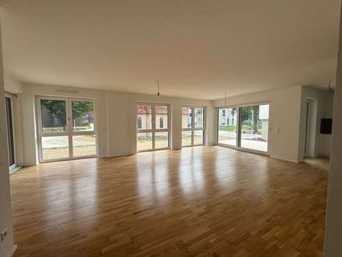 Foto - Wohnung zum Mieten in Nürtingen 2.060,00 € 138.1 m²