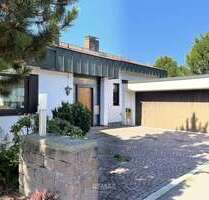 Haus zum Mieten in Waiblingen 2.900,00 € 250 m²
