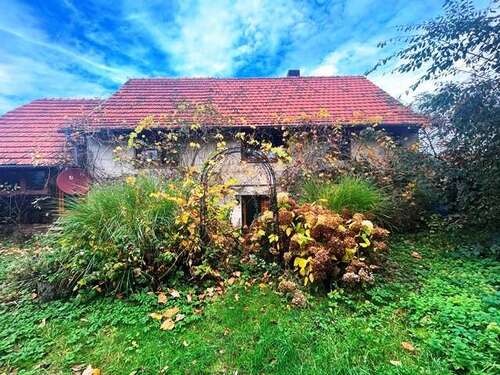 Foto - Haus zum Kaufen in Waldbrunn 49.000,00 € 133 m²