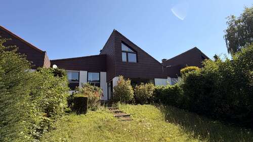Foto - Haus zum Kaufen in Wiesbaden-Nordenstadt 619.000,00 € 154 m²
