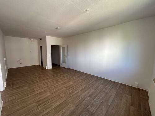 Foto - Wohnung zum Mieten in Suhl 325,00 € 54.71 m²
