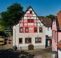 Haus zum Kaufen in Grünstadt 220.000,00 € 251.9 m²