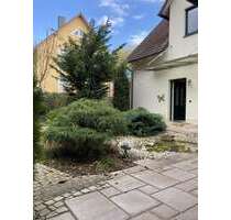 Haus zum Mieten in Bad Abbach 2.580,00 € 235 m²