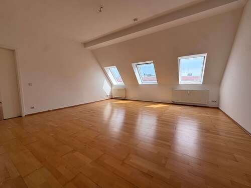 Foto - Wohnung zum Mieten in Berlin 1.963,98 € 109.11 m²