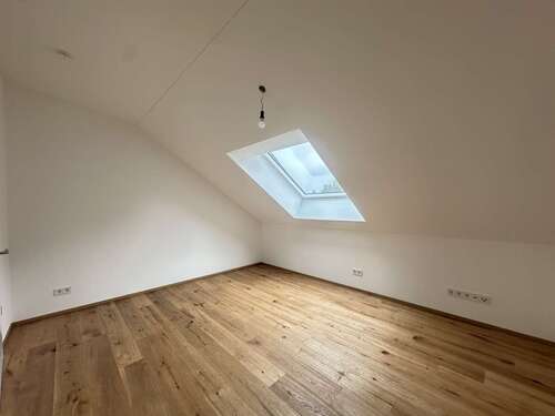 Foto - Wohnung zum Mieten in Baldham 1.495,00 € 64.9 m²