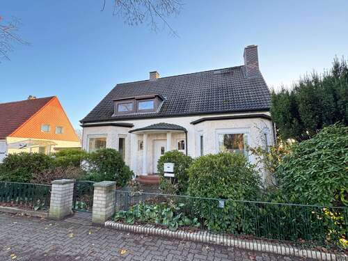 Foto - Haus zum Kaufen in Uetersen 379.000,00 € 145.6 m²