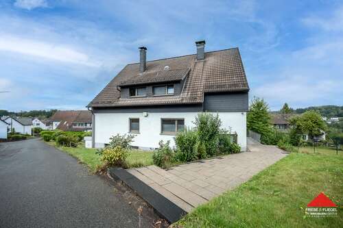 Foto - Haus zum Kaufen in Gummersbach 349.000,00 € 186 m²