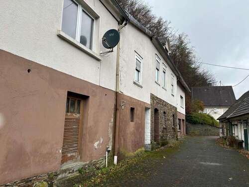 Foto - Haus zum Kaufen in Gummersbach 149.000,00 € 185.8 m²