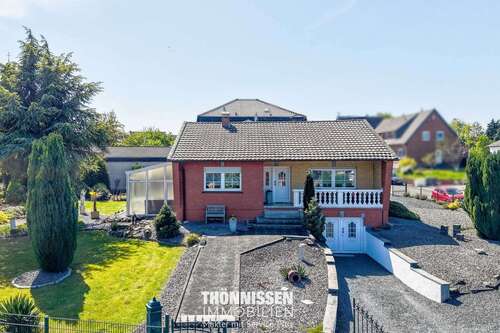 Foto - Haus zum Kaufen in Heinsberg-Kirchhoven 312.000,00 € 128 m²