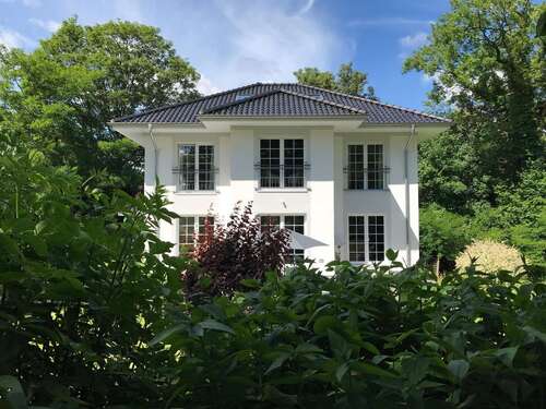 Foto - Haus zum Kaufen in Neumünster 1.098.000,00 € 220 m²