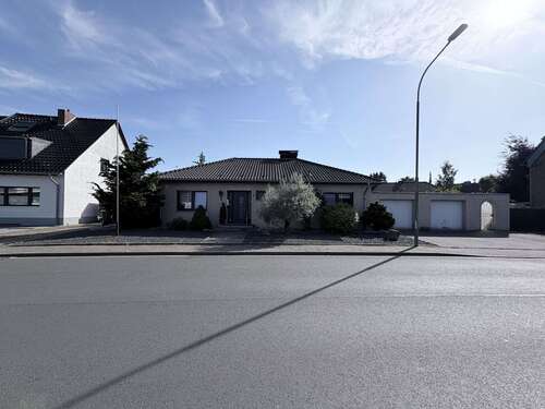 Foto - Haus zum Kaufen in Neuss 620.000,00 € 110 m²
