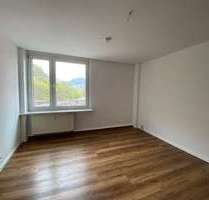 Wohnung zum Mieten in Suhl 325,00 € 54.33 m²