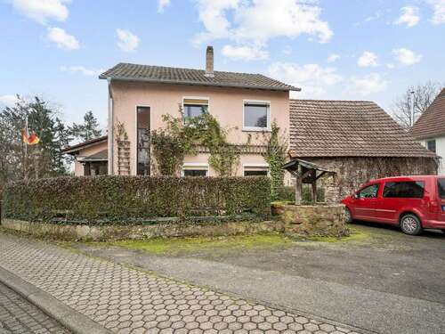 Foto - Haus zum Kaufen in Münchwald 230.000,00 € 156 m²