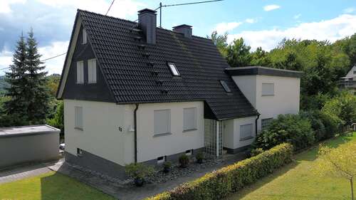 Foto - Haus zum Kaufen in Kreuztal 359.000,00 € 193 m²