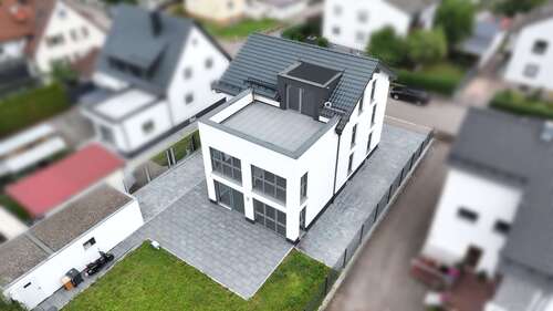 Foto - Haus zum Mieten in Steinheim 2.950,00 € 255 m²