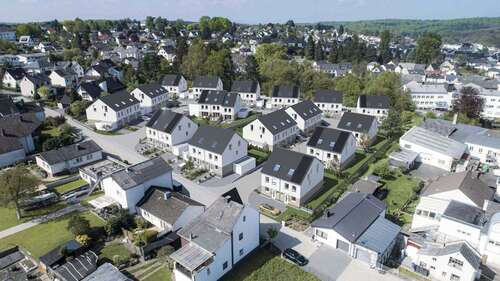 Foto - Haus zum Kaufen in Höhr-Grenzhausen 385.000,00 € 141 m²
