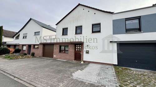 Foto - Haus zum Kaufen in Lampertheim 580.000,00 € 205 m²