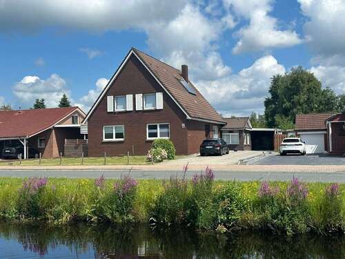 Foto - Haus zum Kaufen in Ostrhauderfehn 322.000,00 € 209 m²