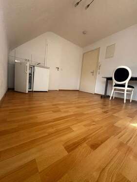 Foto - Wohnung zum Mieten in Stuttgart- Feuerbach 355,00 € 18.6 m²