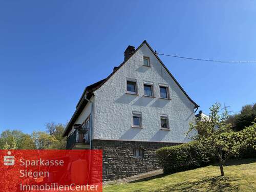 Foto - Haus zum Kaufen in Siegen 370.000,00 € 153 m²