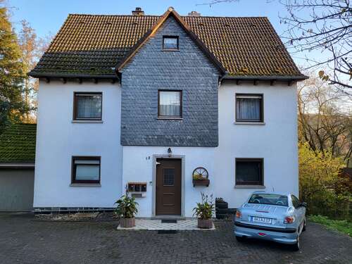 Foto - Haus zum Kaufen in Wallmenroth 190.000,00 € 200 m²
