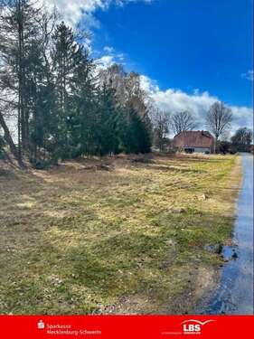 Foto - Grundstück zu verkaufen in Strohkirchen 70.000,00 € 3947 m²