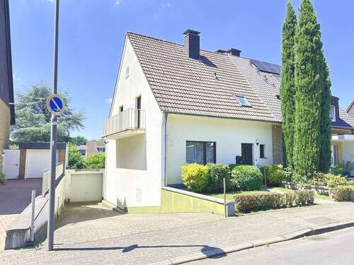 Foto - Haus zum Kaufen in Langenfeld 450.000,00 € 114 m²