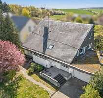 Haus zum Kaufen in Weisel 359.000,00 € 295 m²