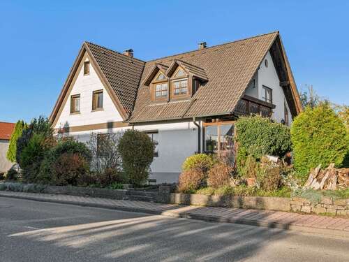 Foto - Haus zum Kaufen in Unterschneidheim 269.000,00 € 175.65 m²